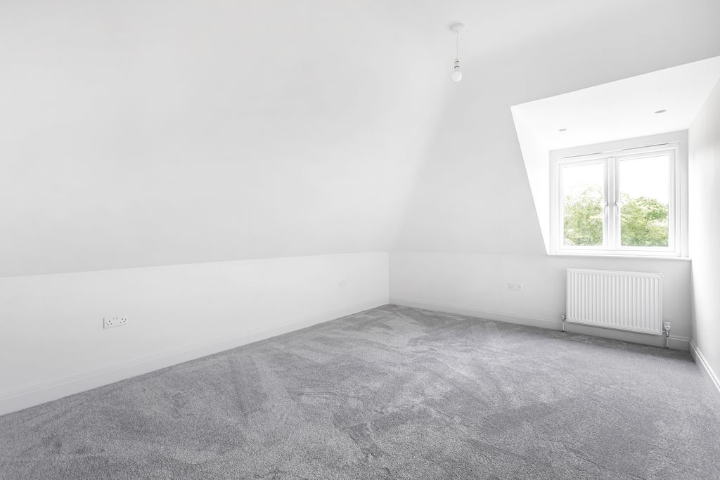 Property photo 2 of 23 1886287