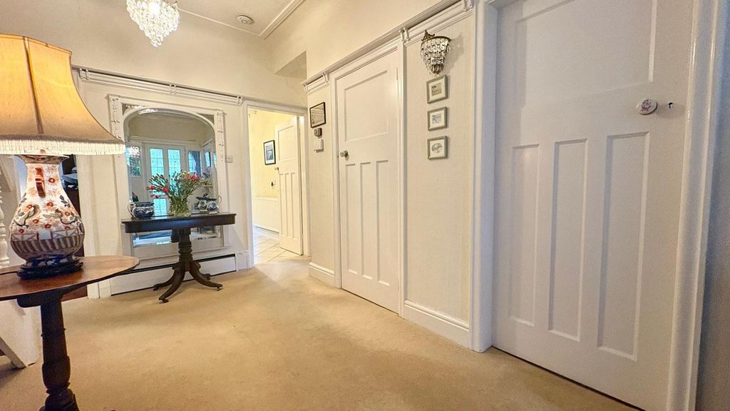 Property photo 3 of 26