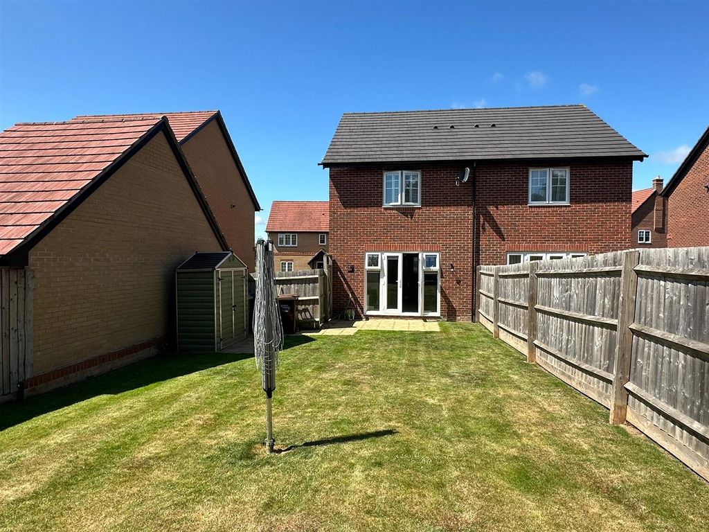 Property photo 2 of 14