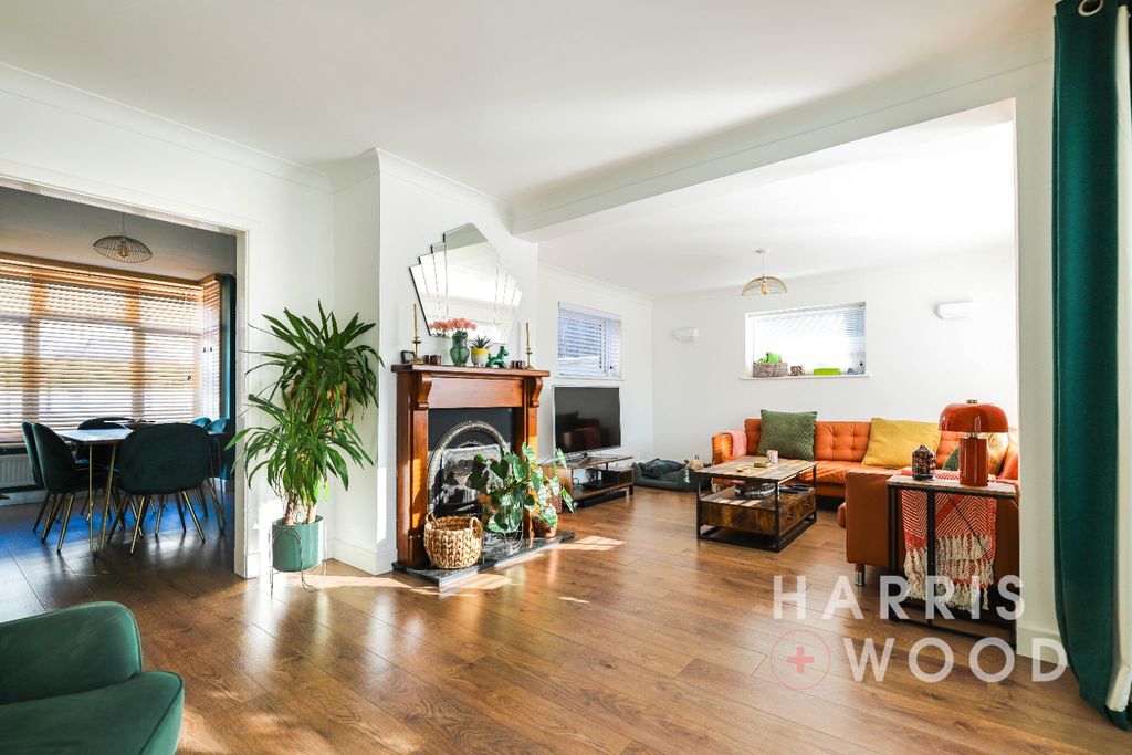 Property photo 2 of 16 4032073
