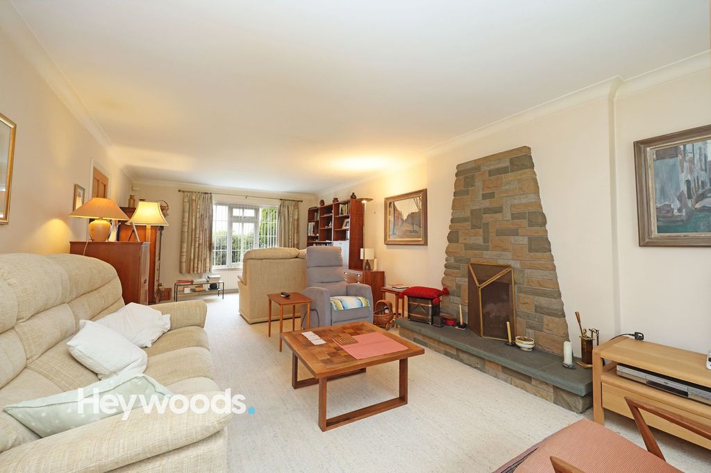 Property photo 3 of 42