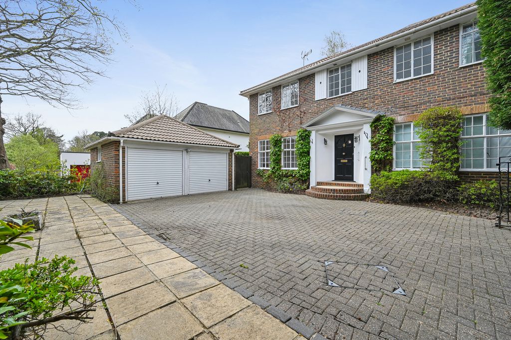 Property photo 1 of 13