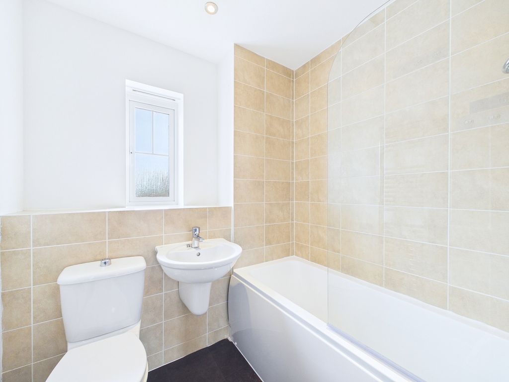 Additional image 12 of 4 bed town house to rentEagle Way, Hampton Vale, Peterborough PE7