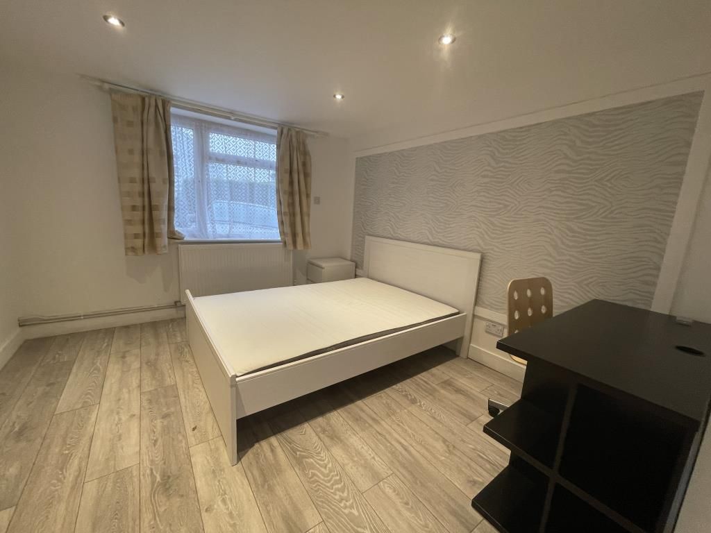 Property photo 3 of 3 Reception