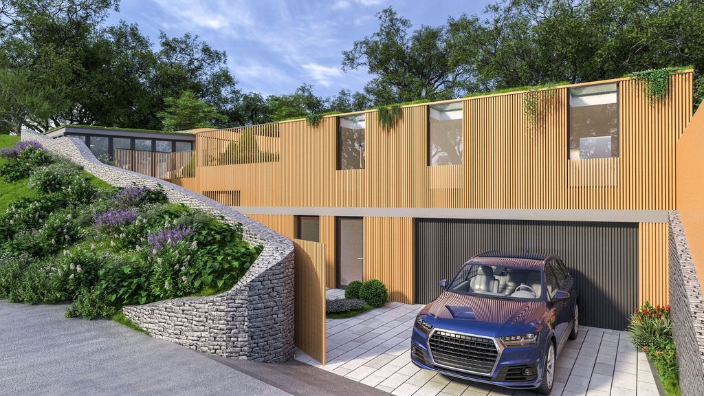 Property photo 1 of 4