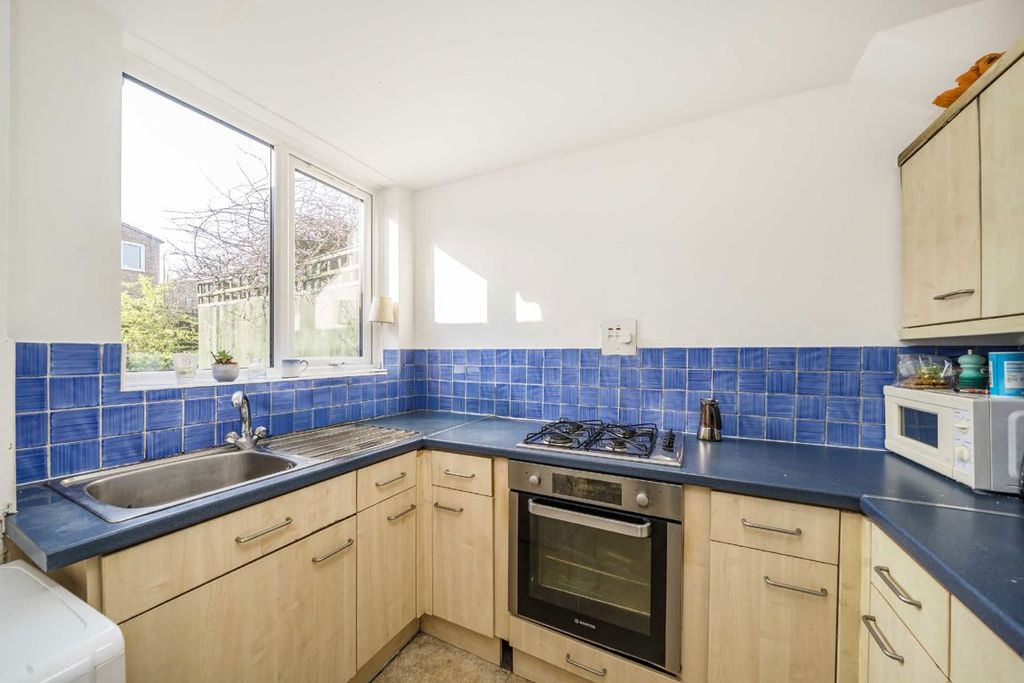 Property photo 3 of 8