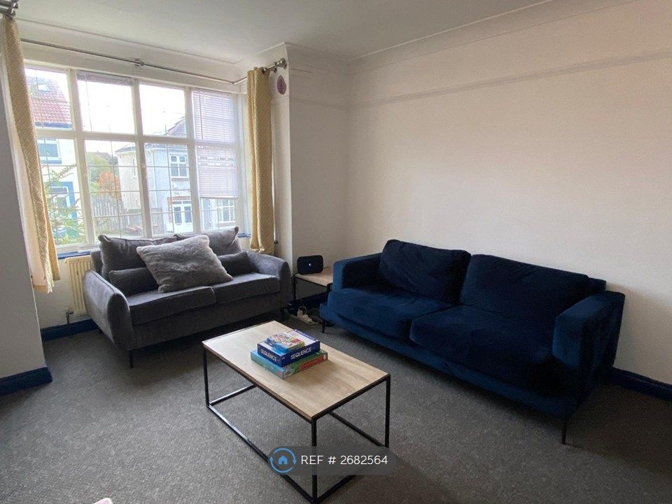 Property photo 3 of 11