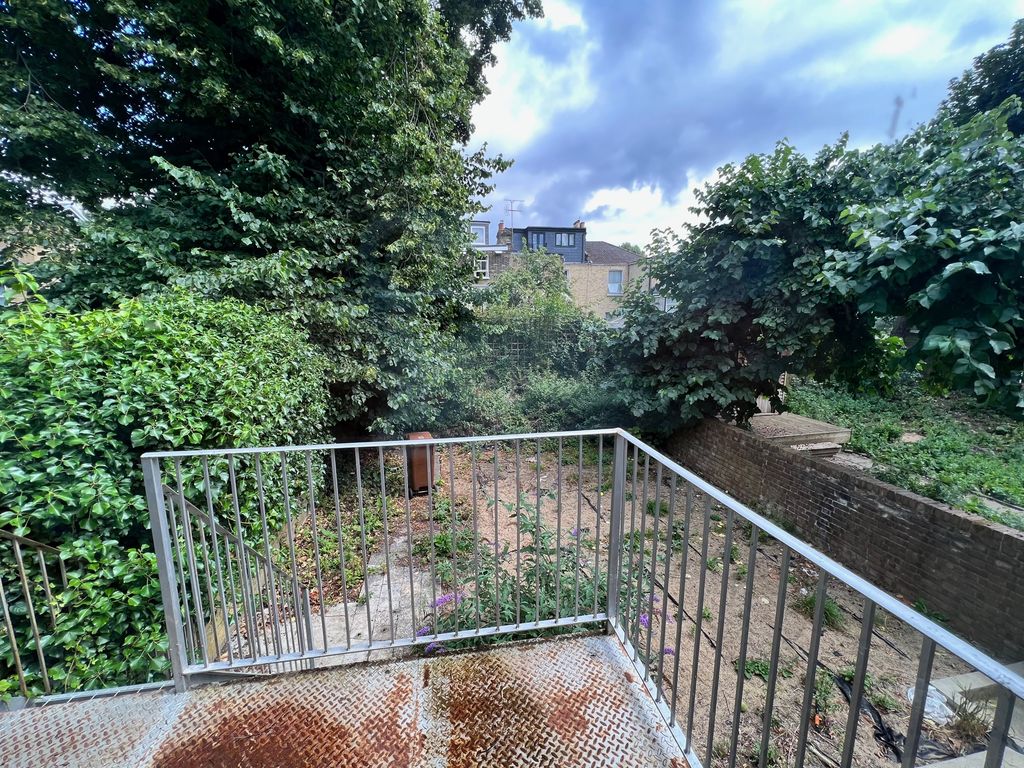 Property photo 3 of 19