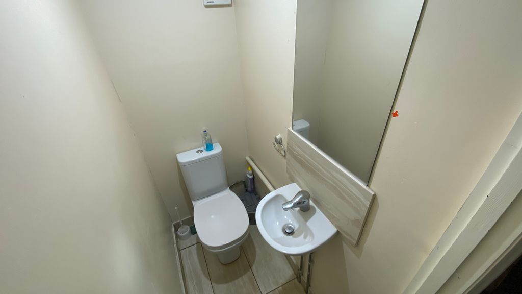 Property photo 3 of 6