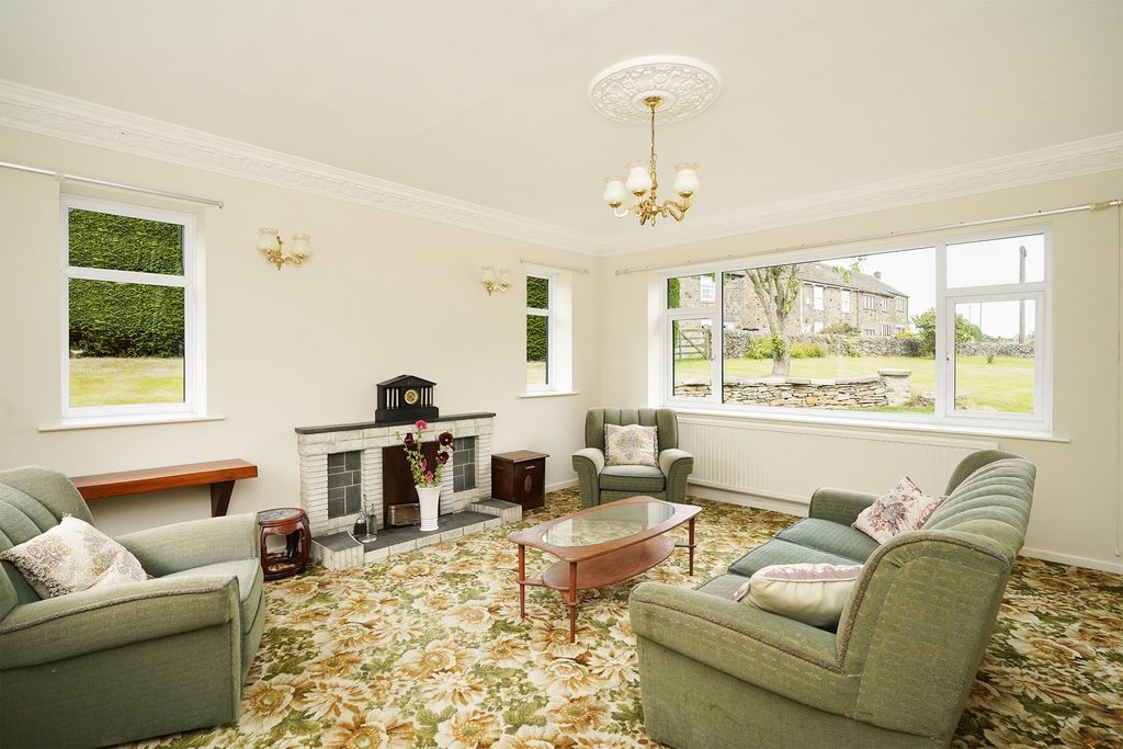 Property photo 2 of 30