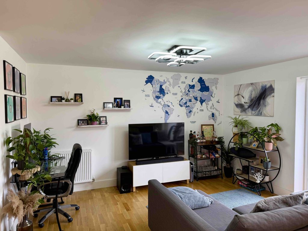 Property photo 2 of 16 Gallery