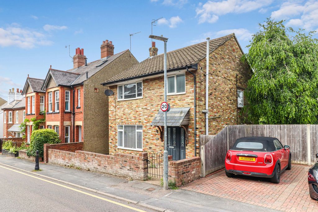 Property photo 1 of 16