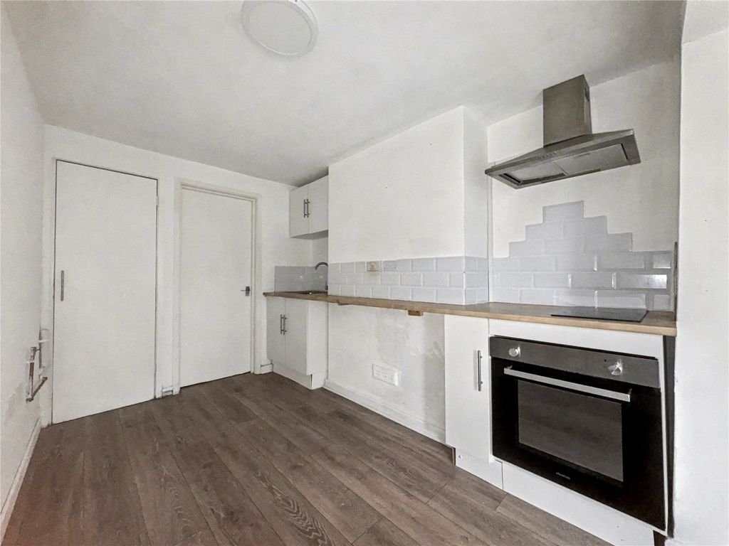 Property photo 1 of 8 Picture No. 07