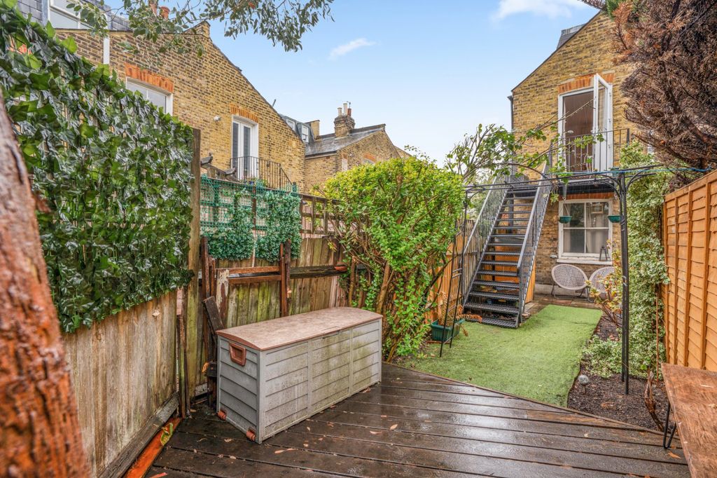 Property photo 3 of 10