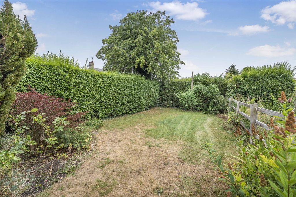 Property photo 3 of 11 Jerash, Greatworth-11.Jpg
