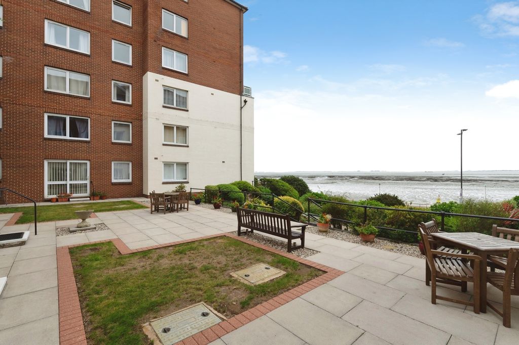 Property photo 3 of 16 Pbox-Img.Jpg