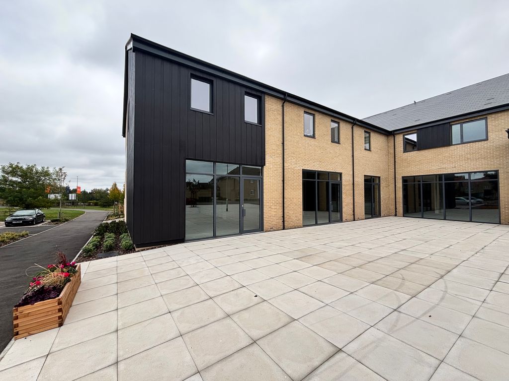 Property photo 1 of 13 Image