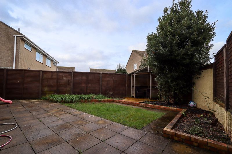 Property photo 3 of 14 Garden