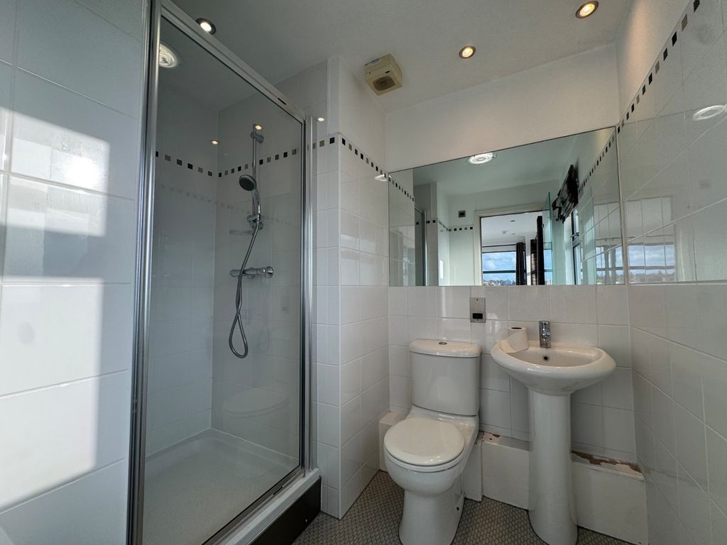 Property photo 3 of 6 Picture No. 05
