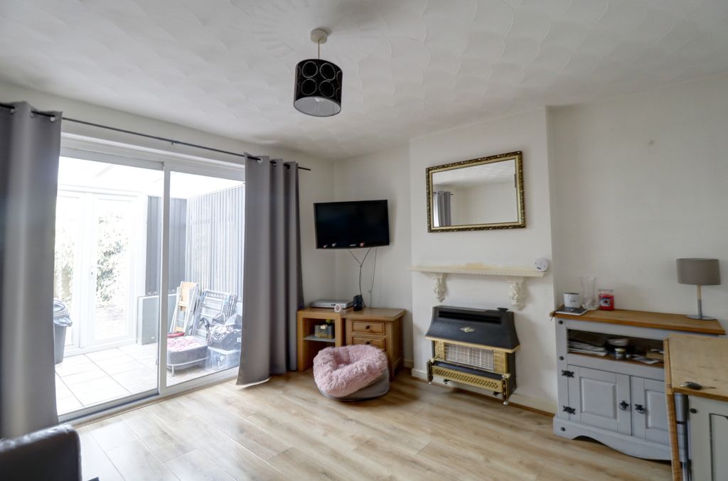 Property photo 2 of 11 Lounge 1.1