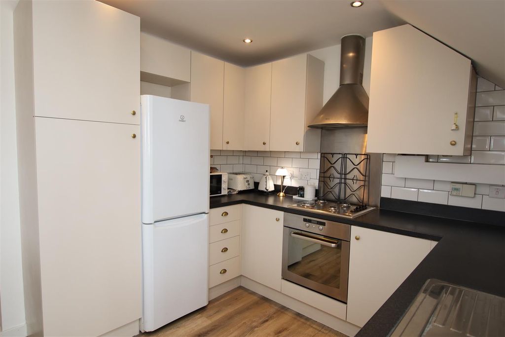 Property photo 3 of 14 Img_8814.Jpg