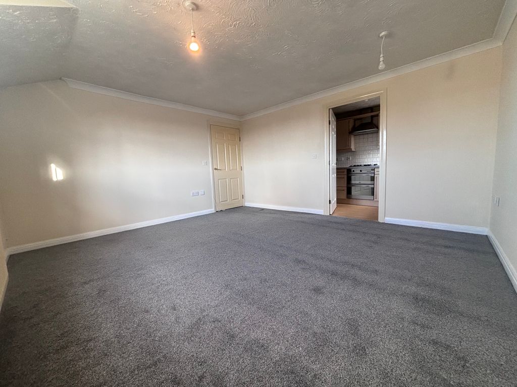 Property photo 3 of 10 Image