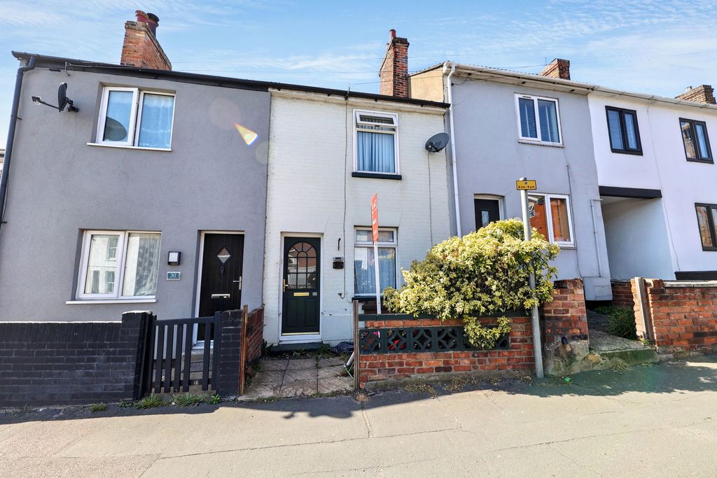 Property photo 1 of 8