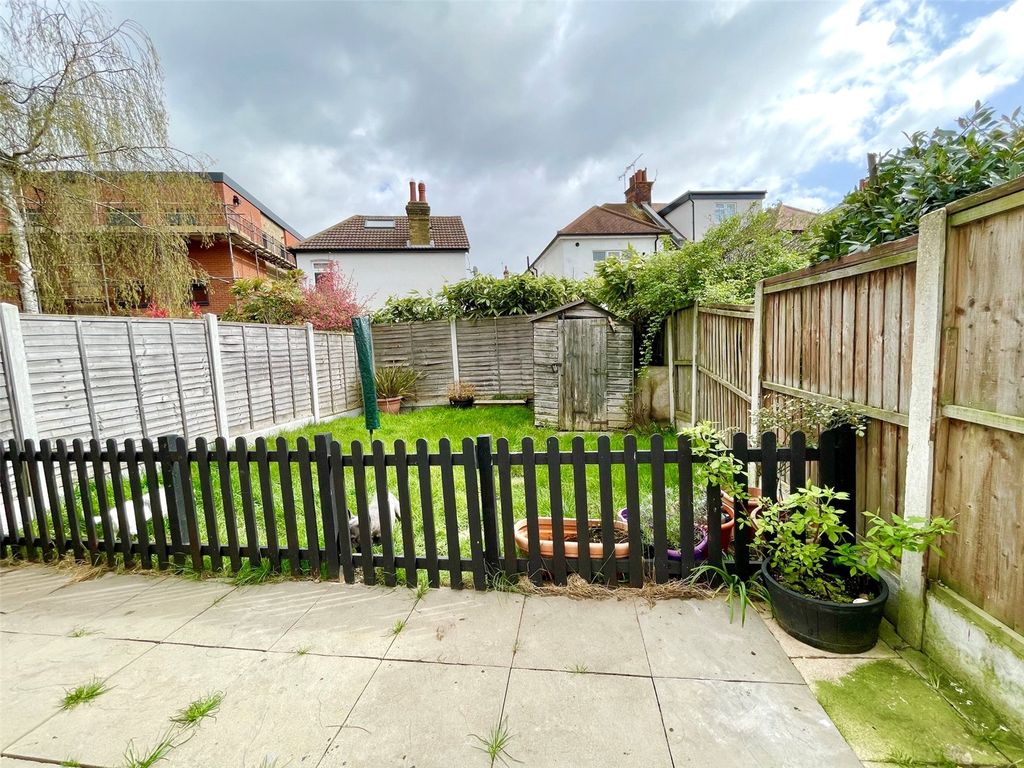 Property photo 2 of 12 Picture No. 10