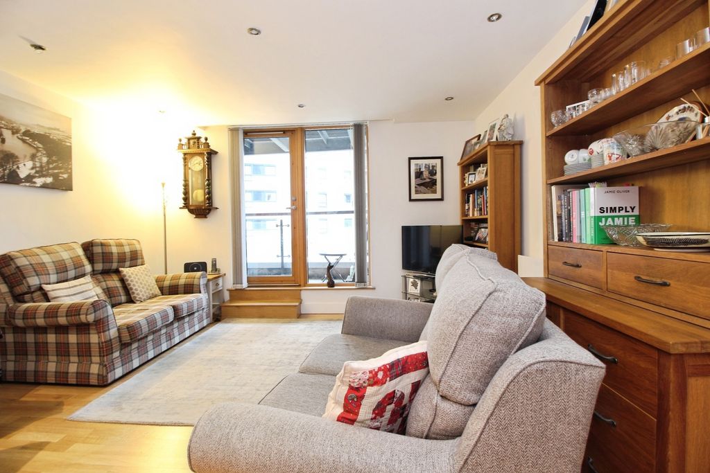 Property photo 3 of 17 Pbox-Img.Jpg