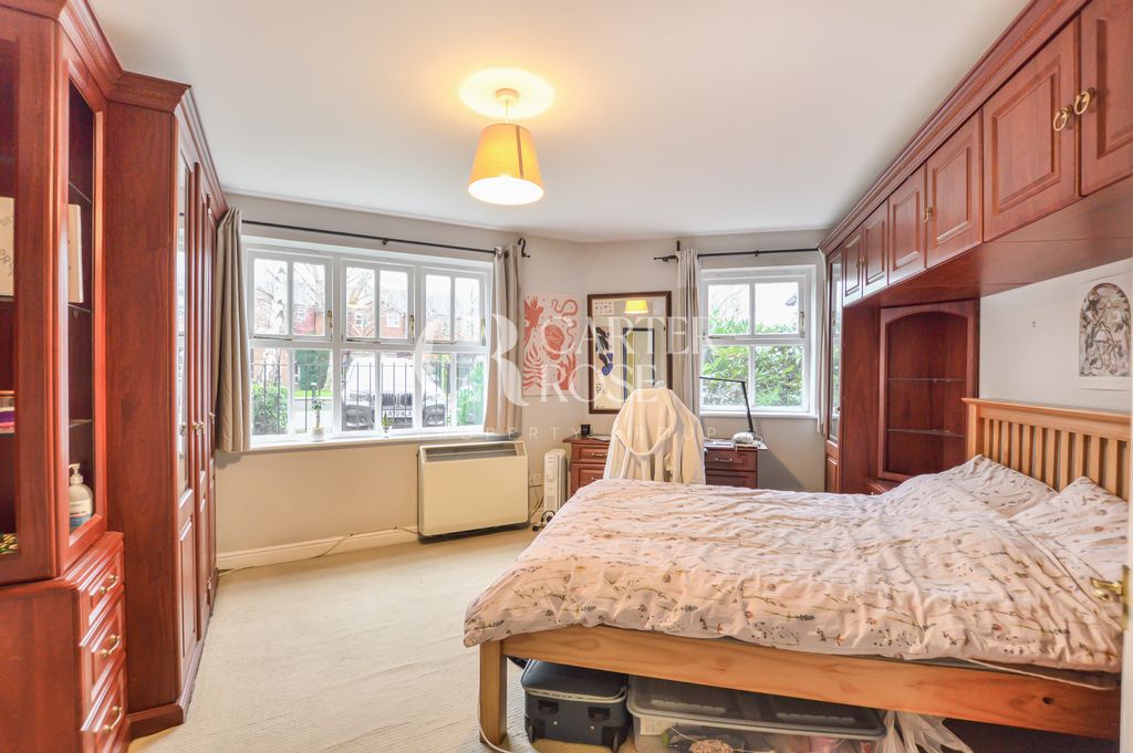 Property photo 3 of 11