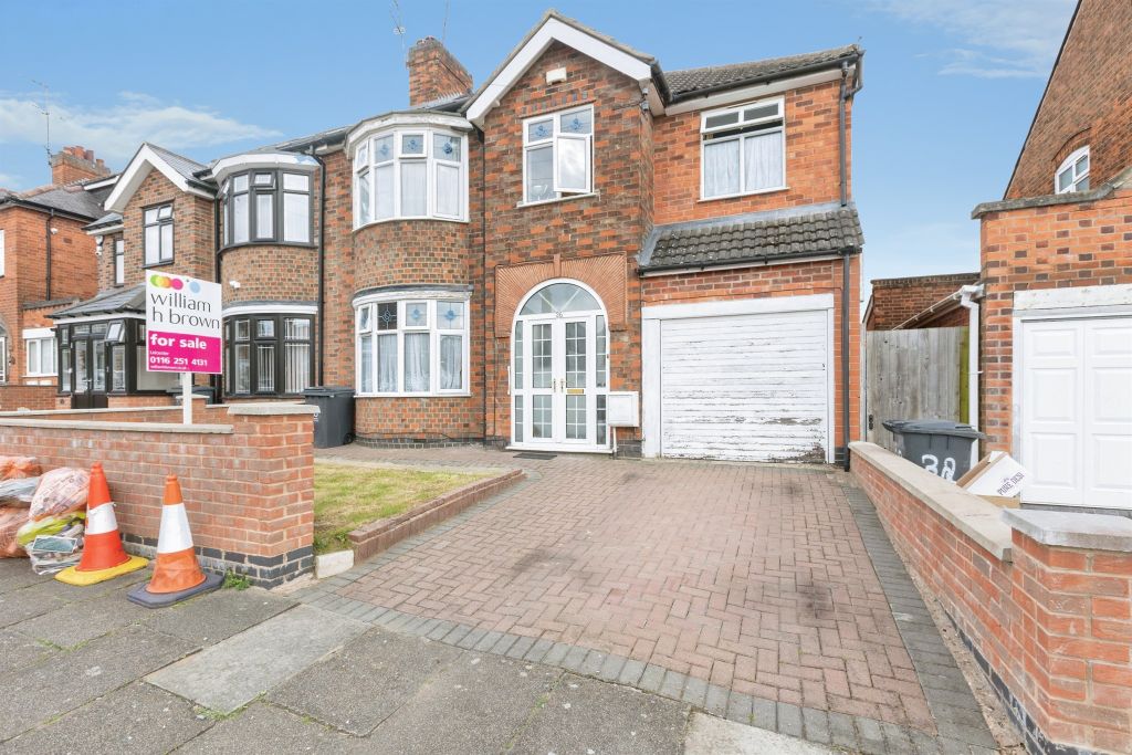 Property photo 1 of 16