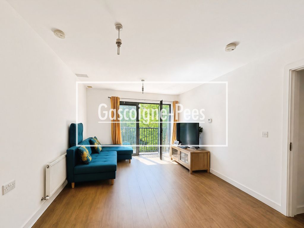 Property photo 3 of 7