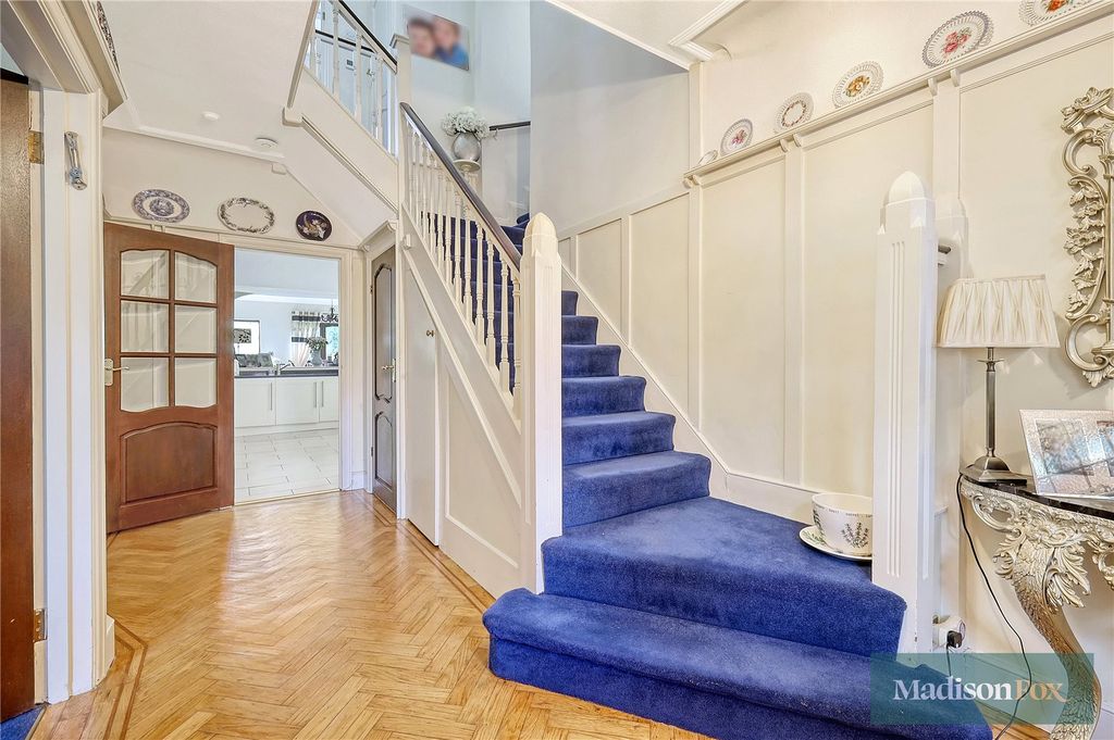 Property photo 2 of 27 Picture No. 04