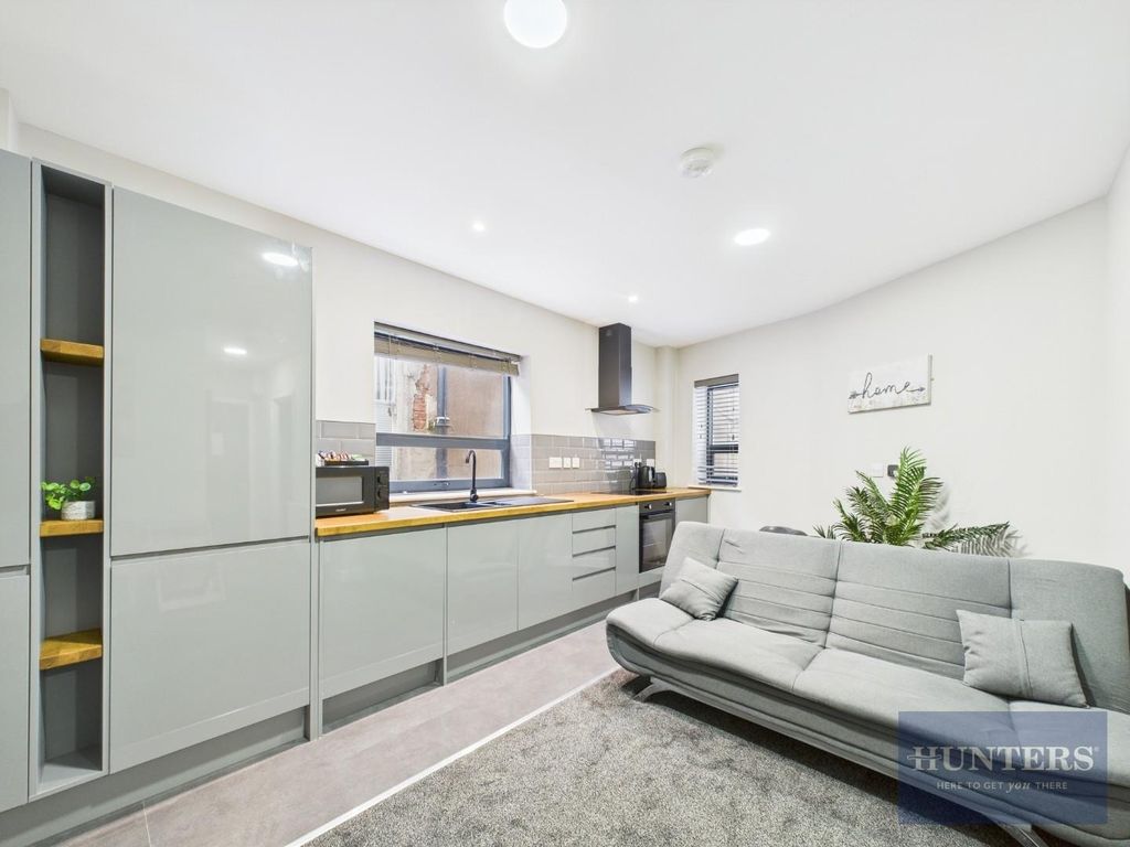 Property photo 1 of 8 Kitchen / Living Room