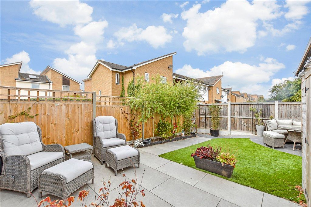 Property photo 2 of 16 Rear Garden