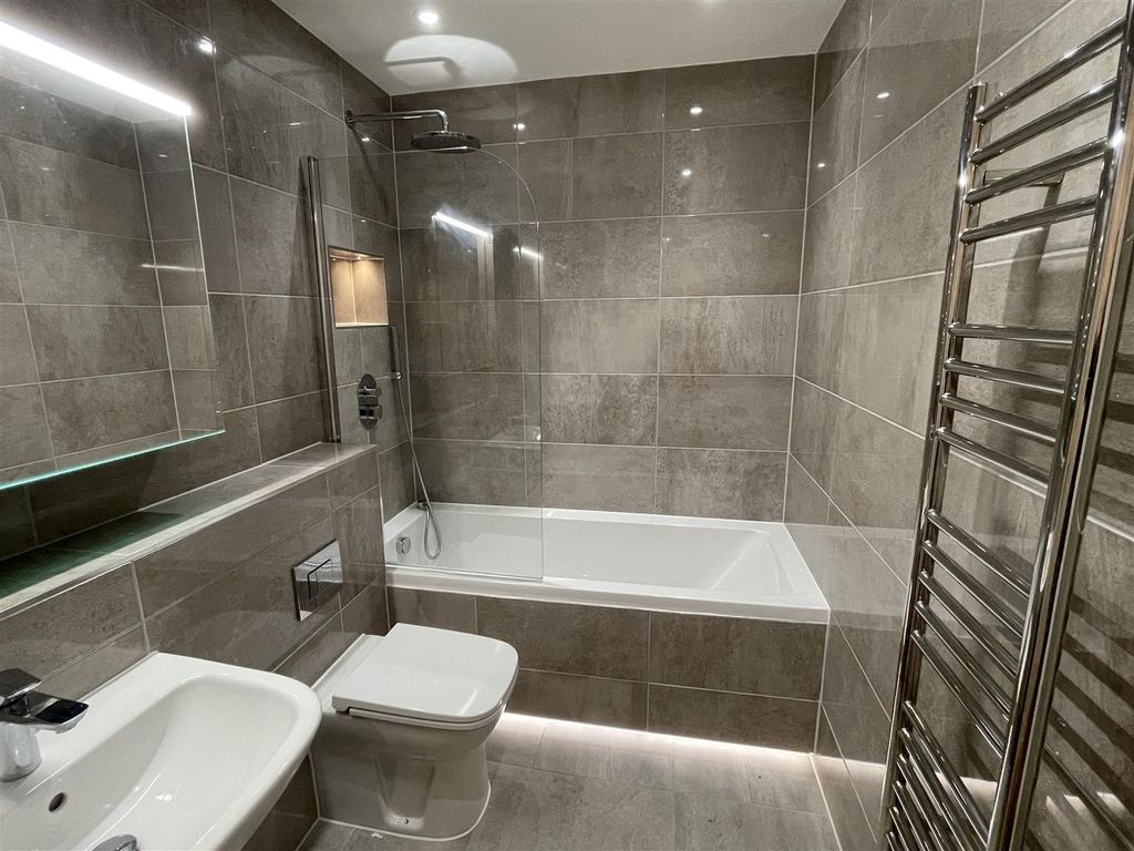 Property photo 2 of 5 Image00056.Jpeg