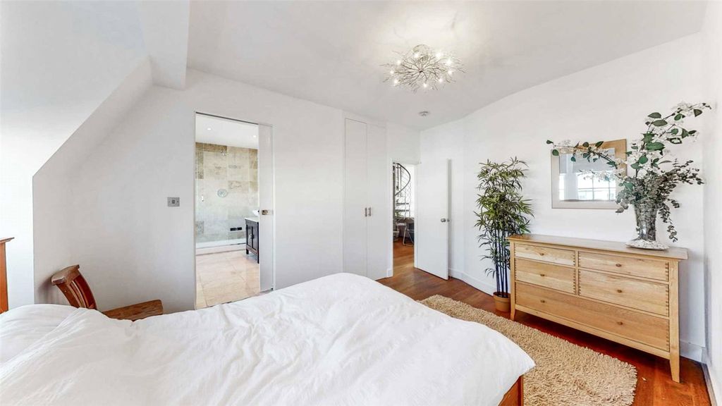 Property photo 3 of 11 Picture No. 07
