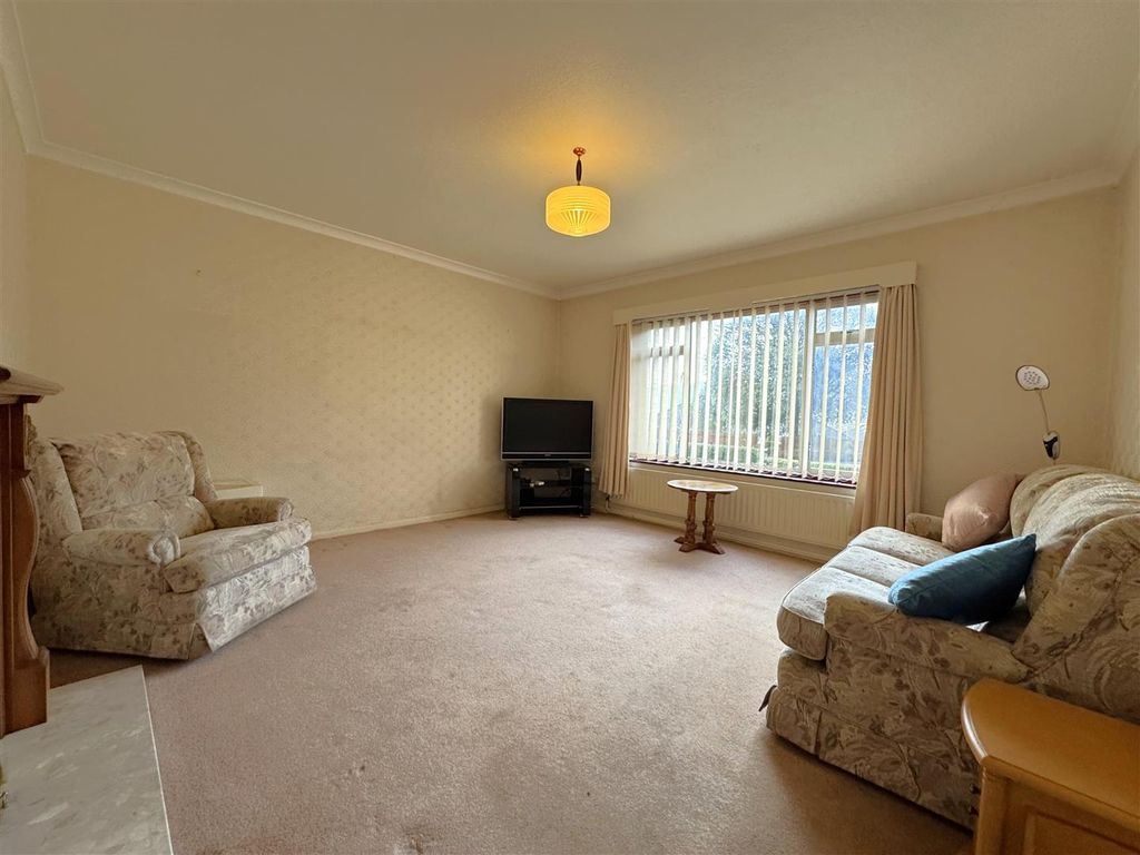 Property photo 3 of 18 3.Jpeg