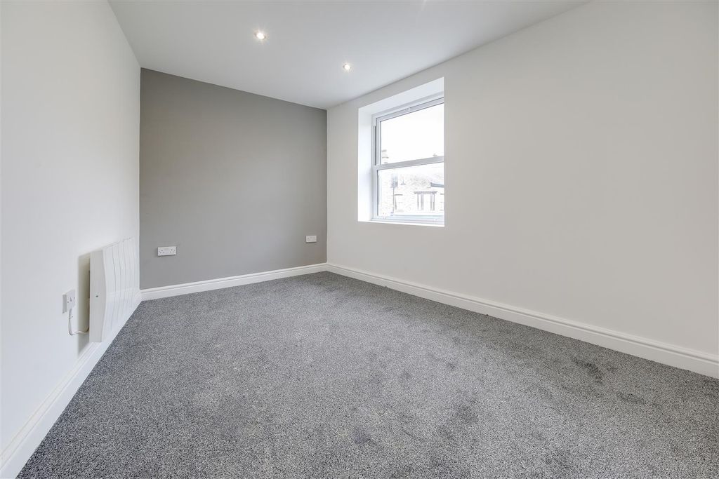 Additional image 9 of 5 bed flat for saleBack Lane, Rawtenstall, Rossendale BB4