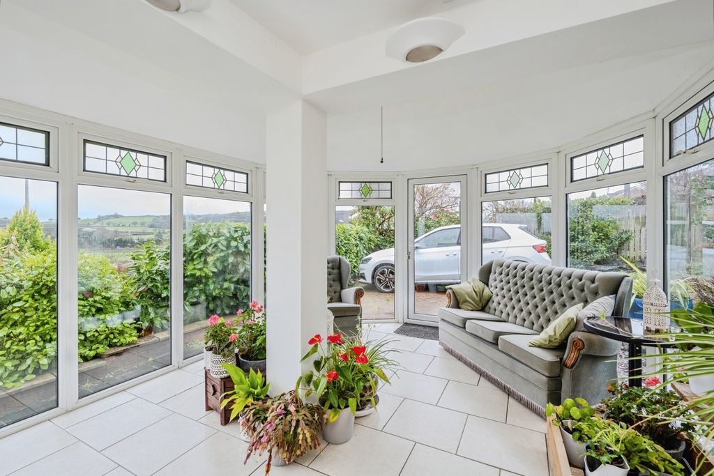 Property photo 2 of 23 Pbox-Img.Jpg