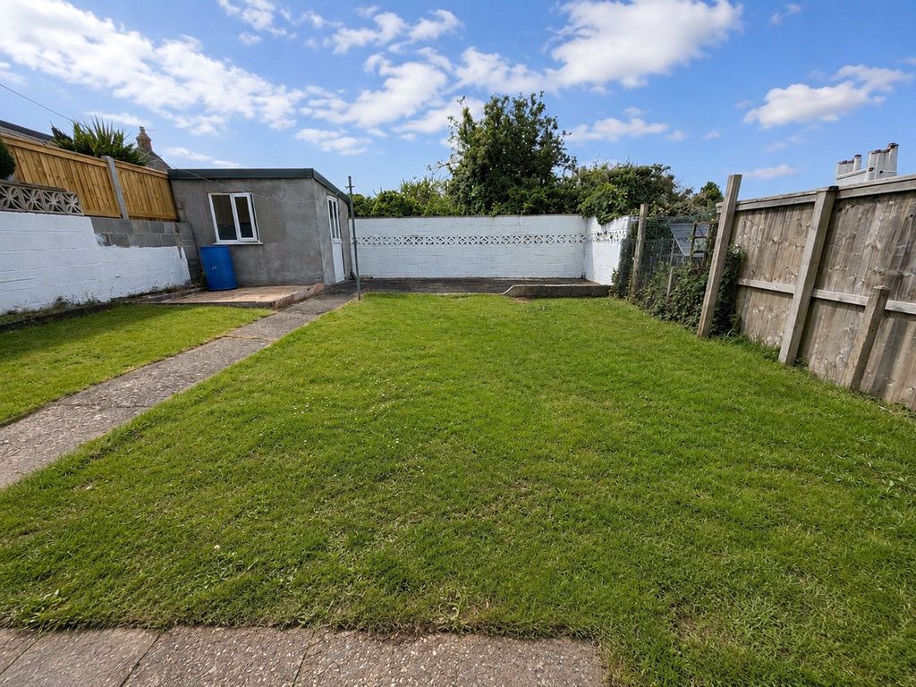 Property photo 3 of 18 Picture No. 15
