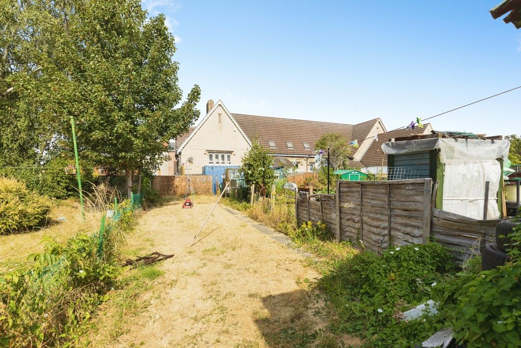 Property photo 2 of 12 Pbox-Img.Jpg