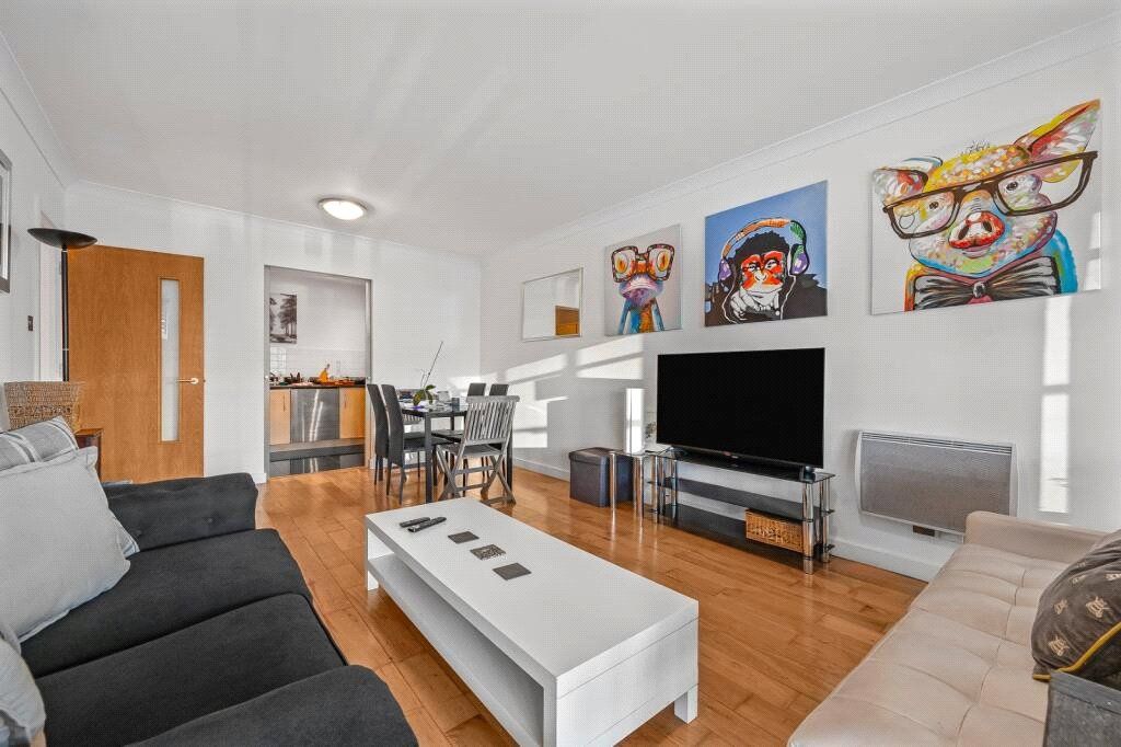 Property photo 2 of 21 Picture No. 18