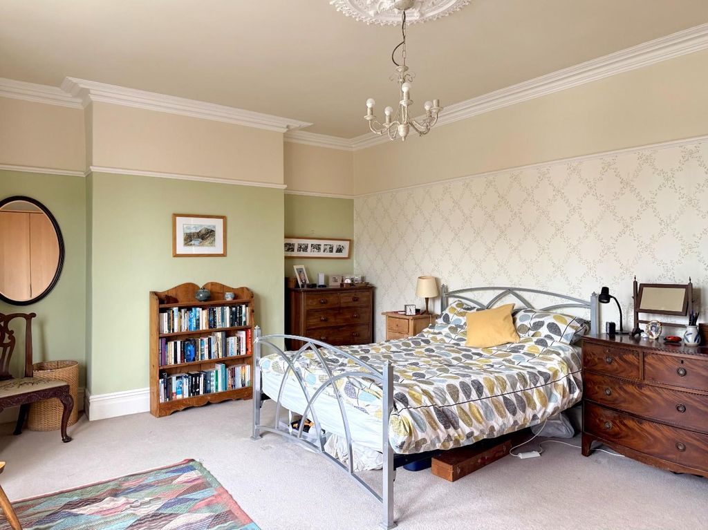 Additional image 22 of 5 bed end terrace house for saleClive Place, Penarth CF64
