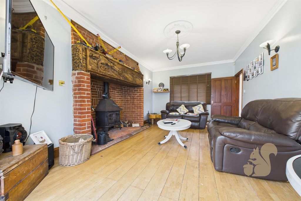 Property photo 2 of 60 Lounge Bungalow