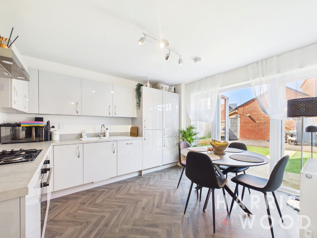 Property photo 2 of 27 5253012