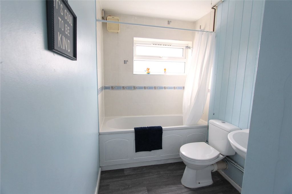 Property photo 3 of 9 Picture No. 14