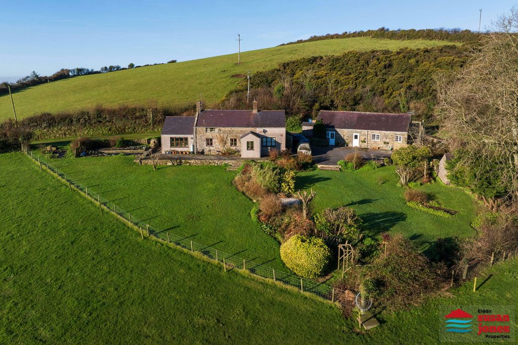 Property photo 1 of 30
