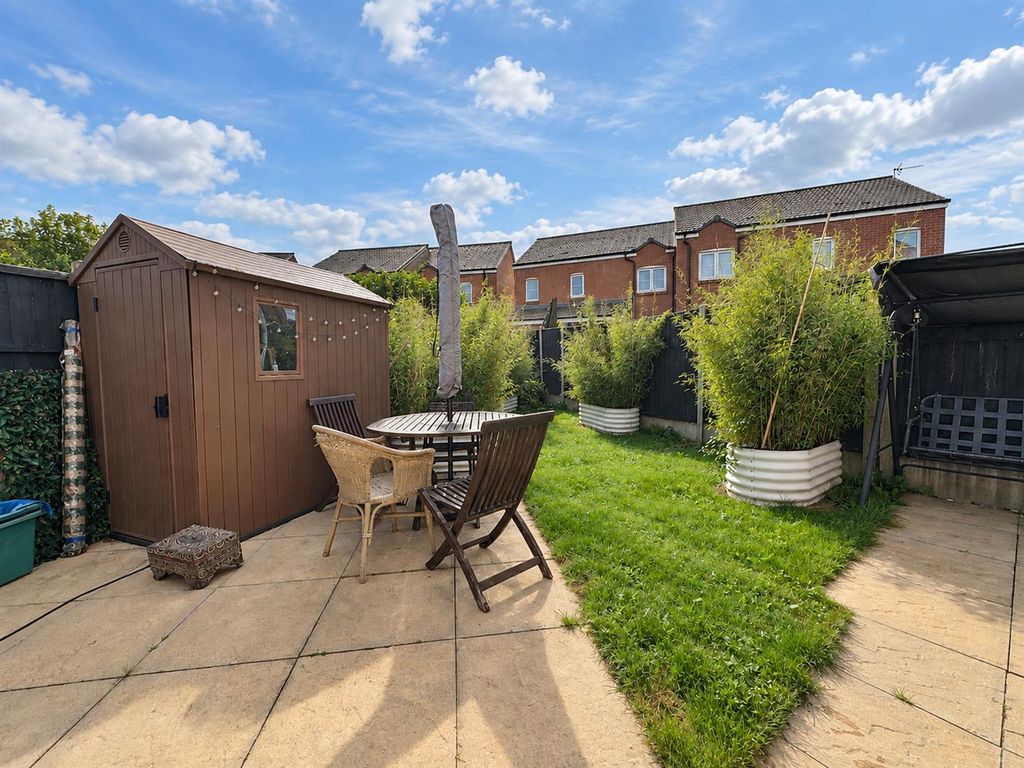 Property photo 2 of 10