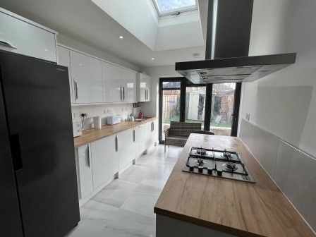 Property photo 2 of 7 Gallery